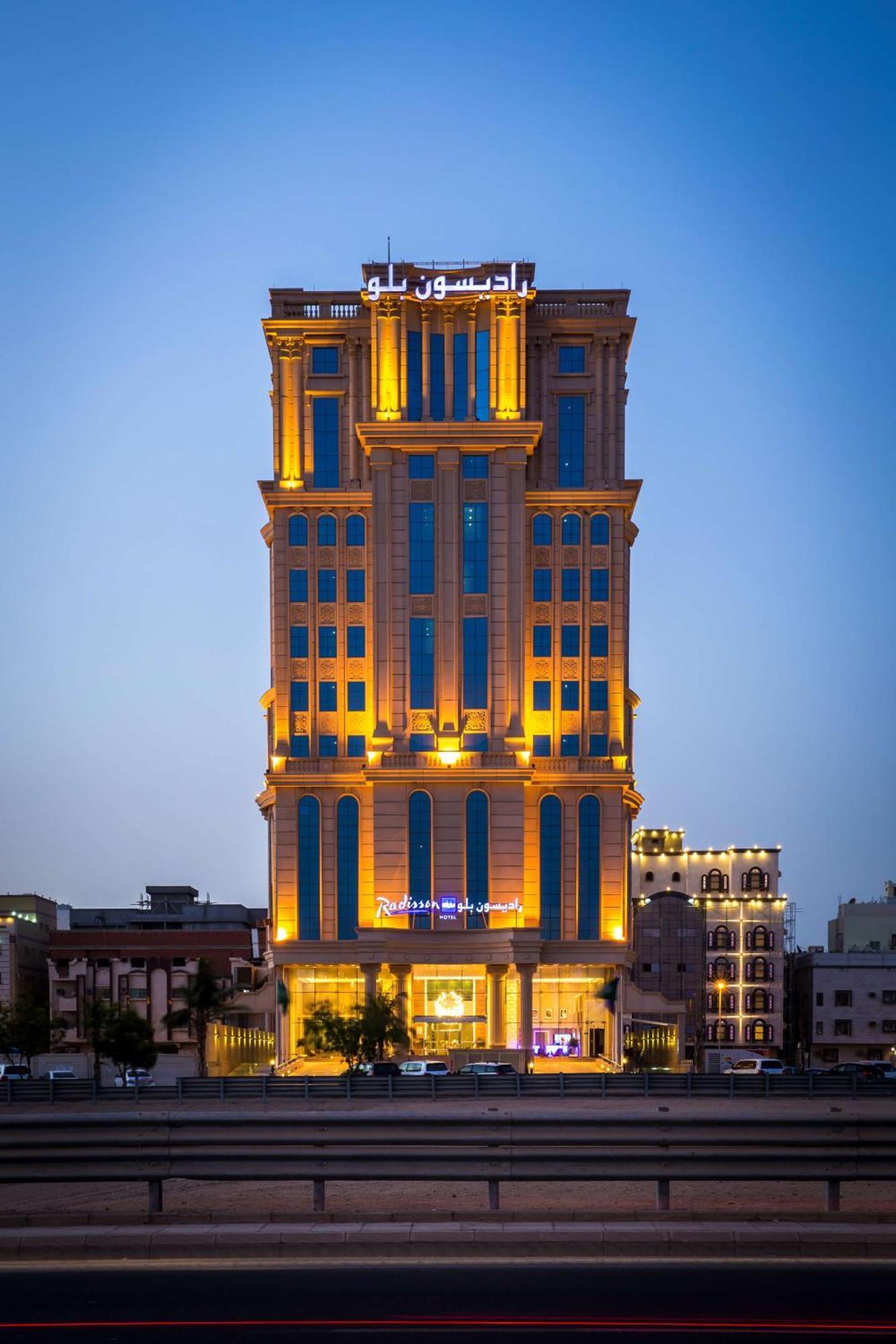 Radisson Blu Plaza Jeddah Hotel Exterior foto